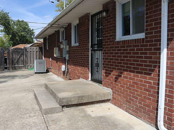5th image of 348 Clark Ave