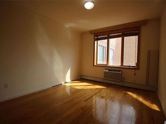 5th image of 140-26 Cherry Ave #5C