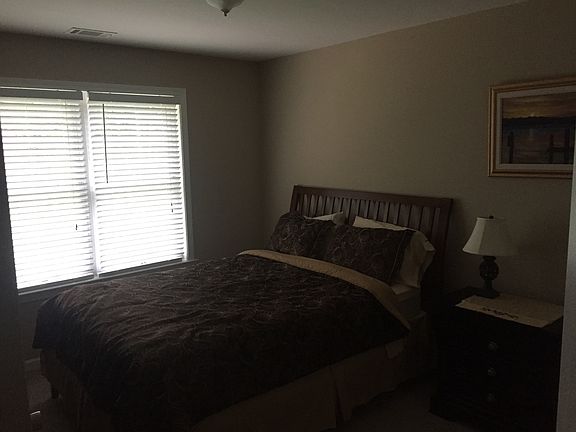 3rd image of 455 Lake Laurel Dr