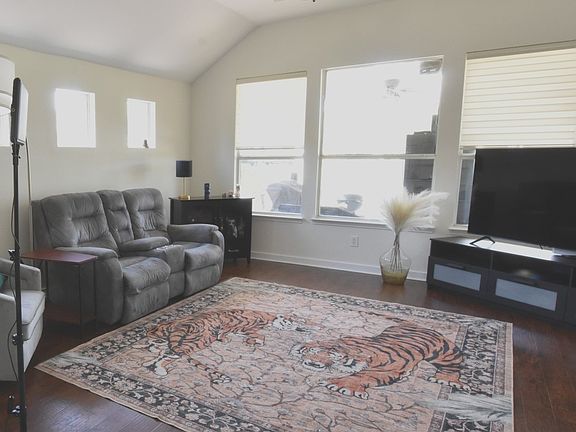 4th image of 3732 Ranchman Blvd