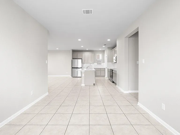 313 McLintock Rd — Photo 14
