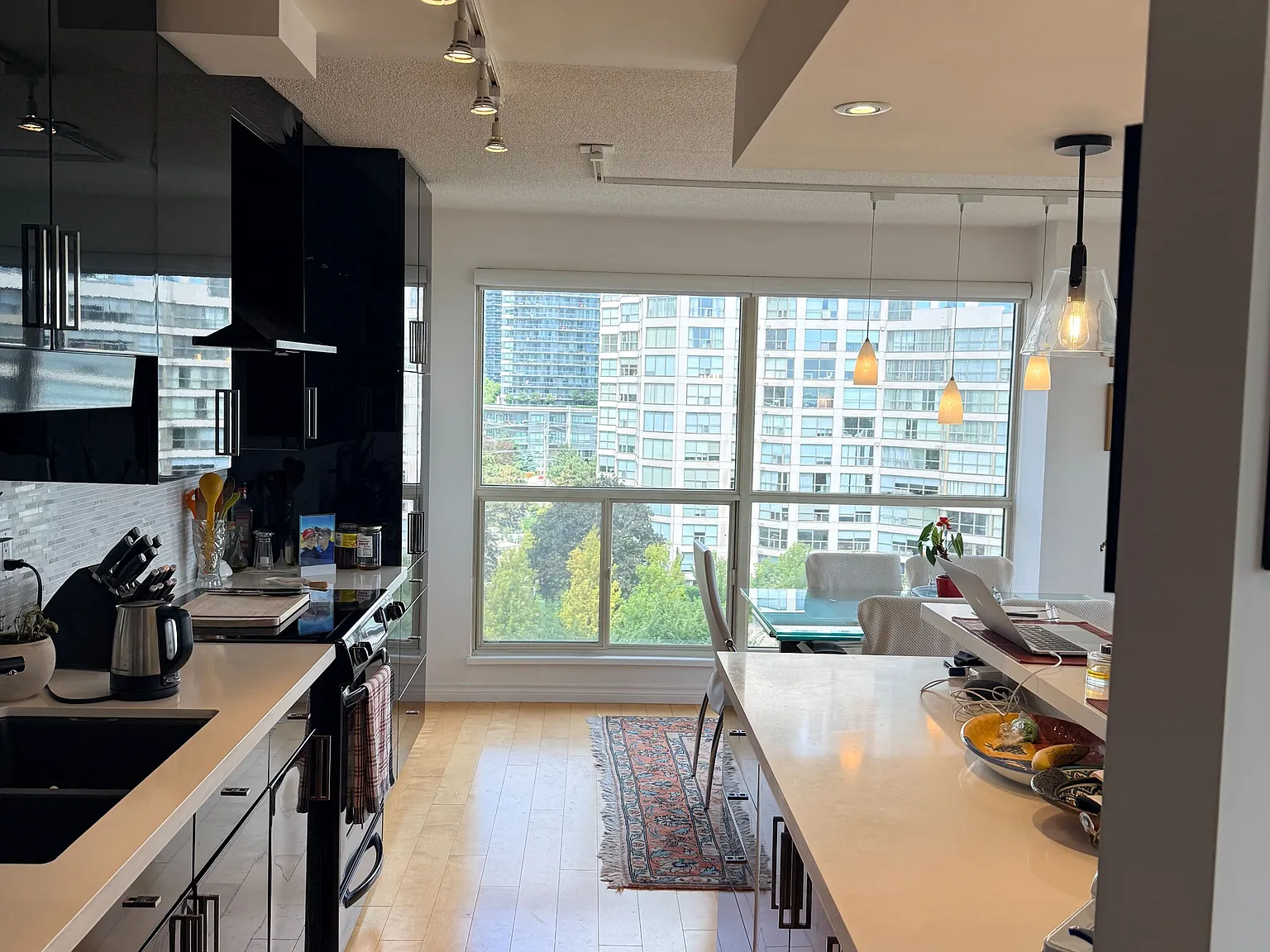 2 bed, $4,000 — Photo 3