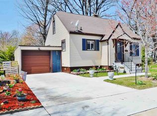 1105 Lincoln St, Green Bay, WI 54303
