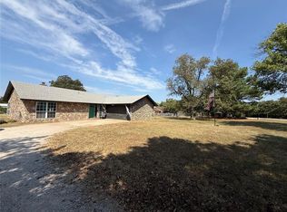 22 Donna Ln, Shawnee, OK 74801