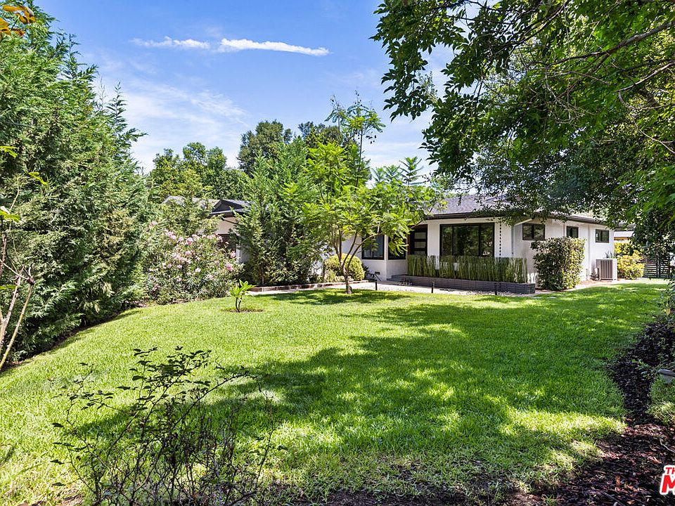 1st image of 904 N Avenue 66