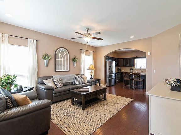 Wonderful open plan with living room flowing to kitchen