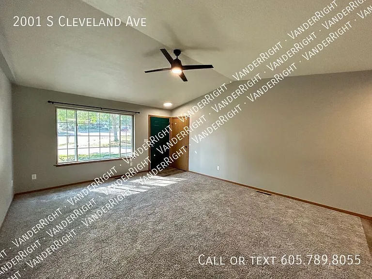 2001 S Cleveland Ave — Photo 6