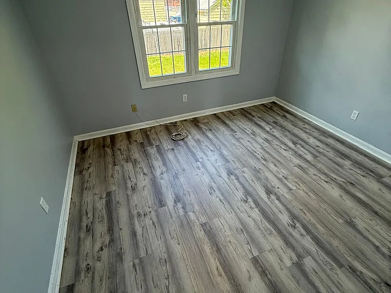 14 Saratoga Ave — Photo 2