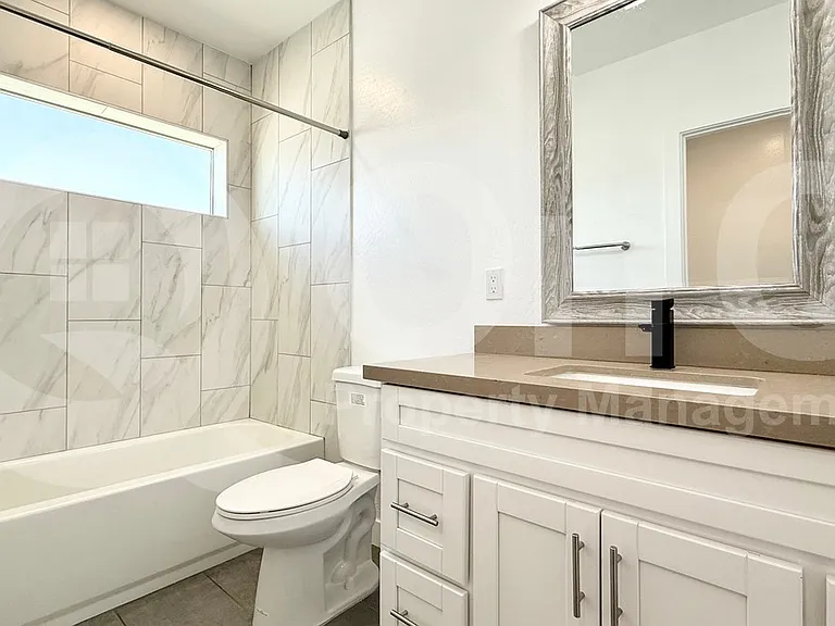 9160 N 67th Ave #212 — Photo 10