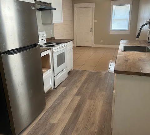 5th image of 808 Center St #5