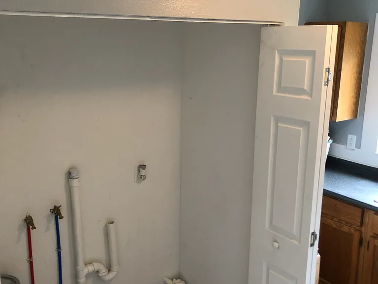 620 Millie Dr — Photo 8