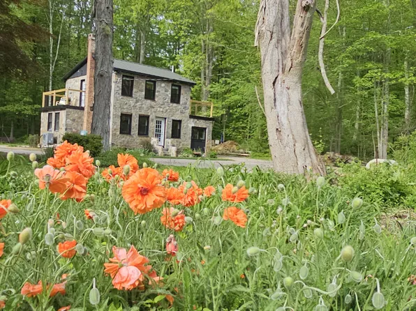 11 Tower Hill Rd #B, Clinton, CT 06413