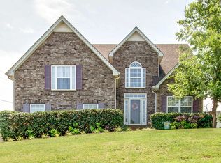 2032 Trenton Dr, Spring Hill, TN 37174
