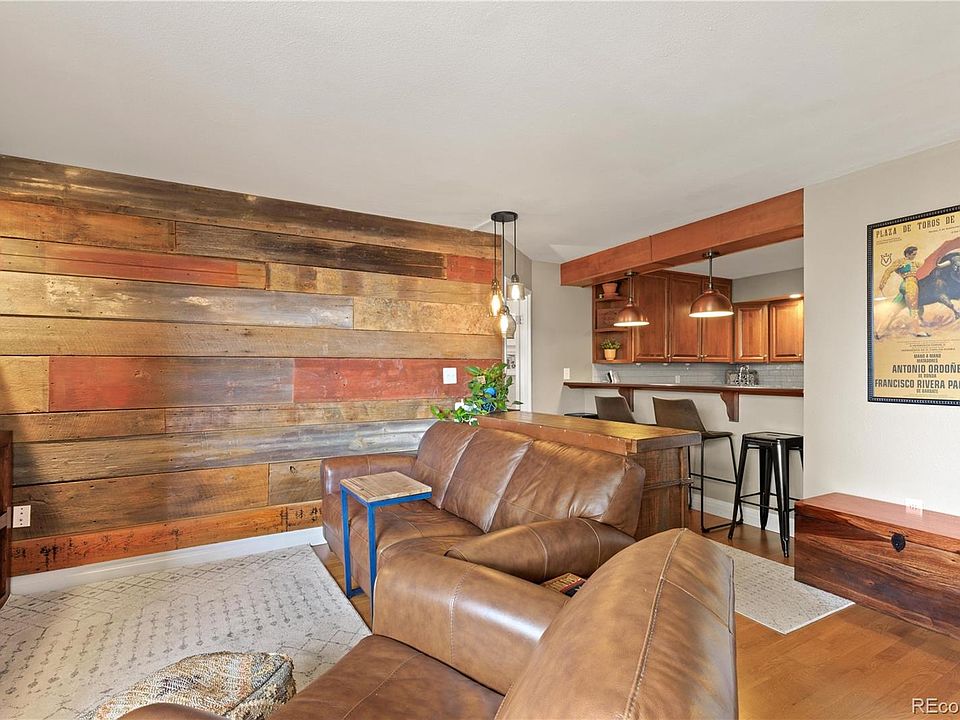 1st image of 601 W 11th Ave APT 322