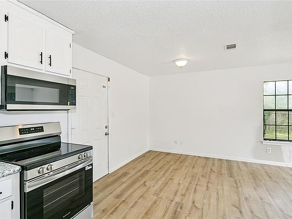 5th image of 412 HANCOCK LANE
