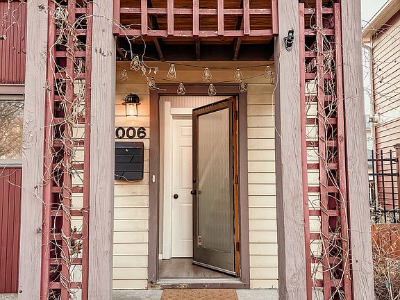 4th image of 1006 N New Jersey St