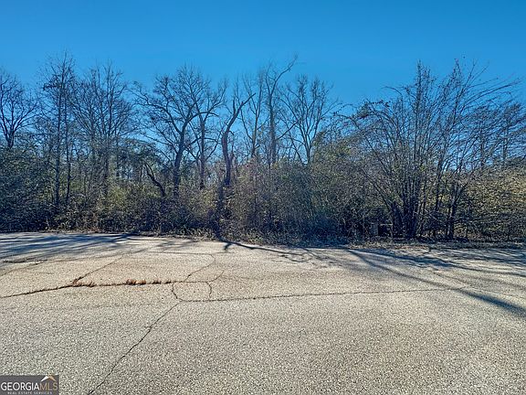 2nd image of 312 Hawk Ct