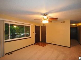 421 W 13th St, Auburn, KS 66402