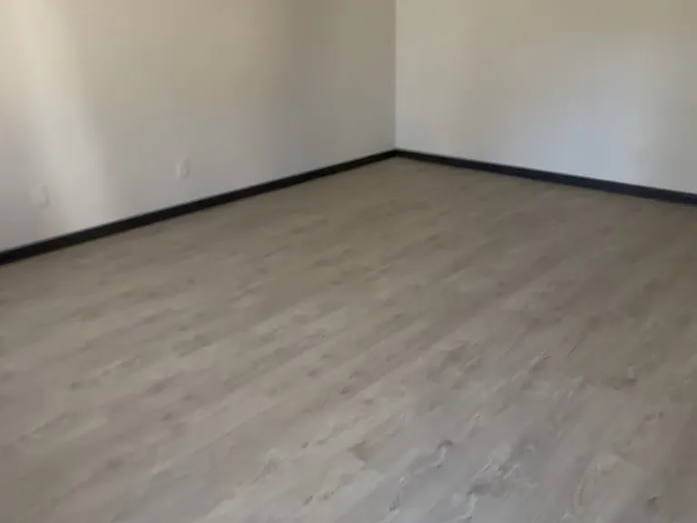 1429 Cedar Park Dr — Photo 2
