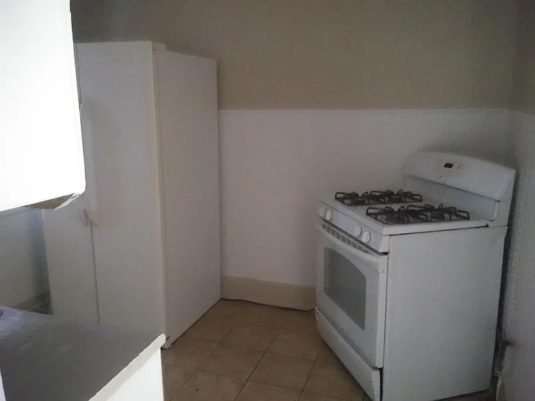 1308 E 8th St #1 — Photo 6