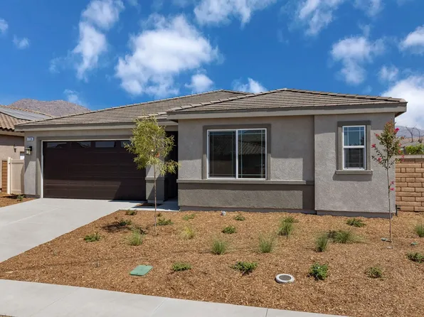 7736 Nectarsweet Dr, Riverside, CA 92507