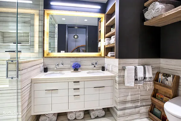 Sold by Sotheby's International Realty | media 23