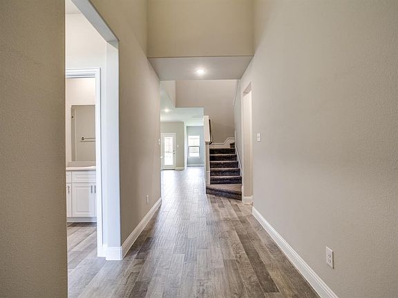 4th image of 420 Tommie Lillian Ln