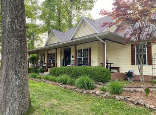 5947 Mahood Dr, Huntington, WV 25705