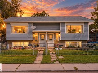 16012 98th Ave NW, Edmonton, AB T5P4W9