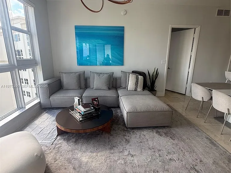 20000 Country Club Dr #9 — Photo 10