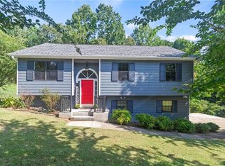 4175 Warren Rd, Flowery Branch, GA 30542