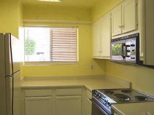 2nd image of 7474 E EARLL Drive #108
