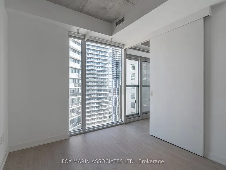 65 Mutual St #2707 — Photo 11