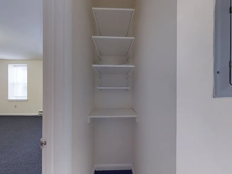 Marlton Manor Apartments — Photo 32