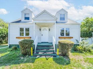 15 Walker St, East Brunswick, NJ 08816