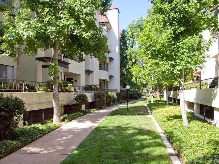 5805 Friars Rd #2405 — Photo 25