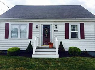 439 Metacom Ave, Bristol, RI 02809