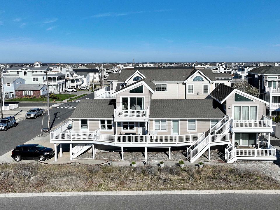 1st image of 9 55th St S #Sea