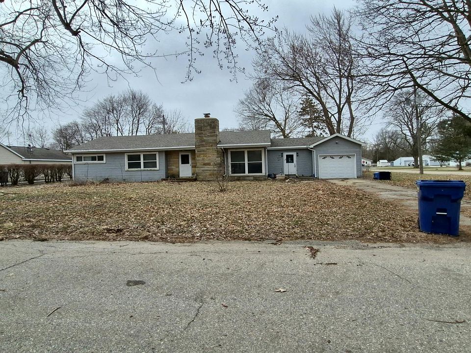 1st image of 111 Oak St