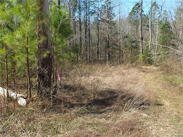 2nd image of 11200 Quaker Rd