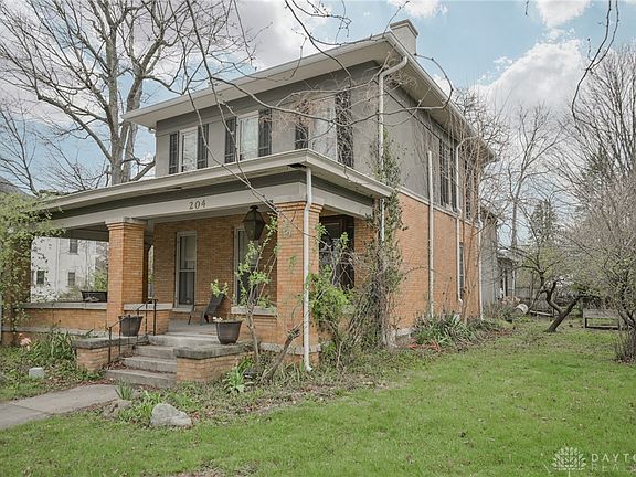 2nd image of 204 Lafayette Ave