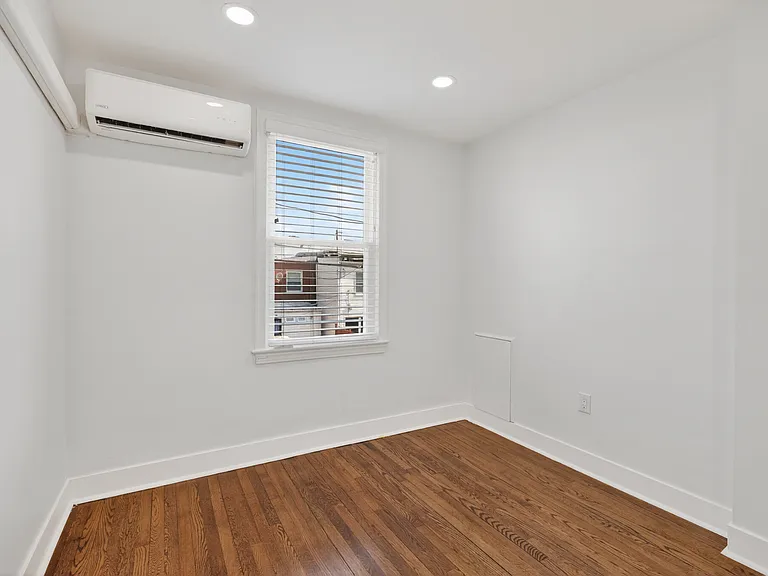 3344 Clay Pl NE — Photo 6