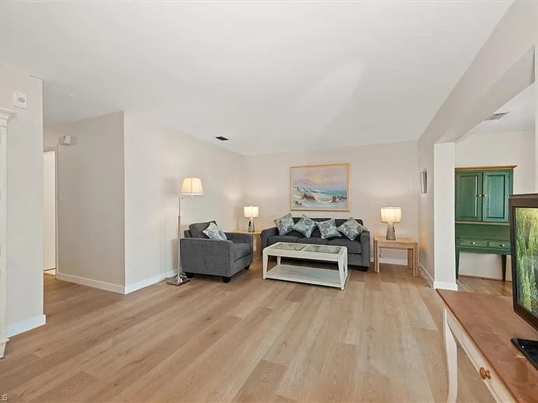 1065 Gulf Shore Blvd N #205 — Photo 15