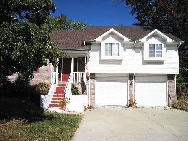 1st image of 3201 Abbeywood Dr