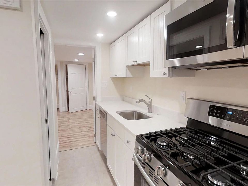 65 Walden St. #1R Cambridge (Porter Square) Shared Unit Ph