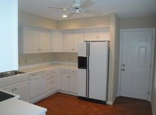 228 Lake Front Ct #31, Hamilton, OH