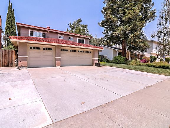 2nd image of 6338 Solano Dr