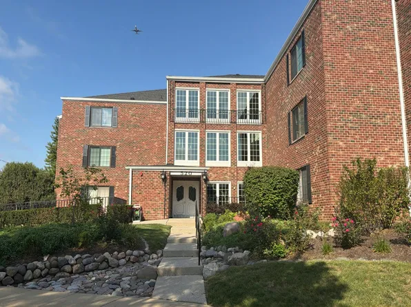 520 Biesterfield Rd, Elk Grove Village, IL 60007