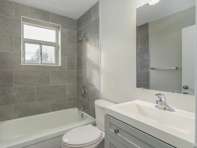 105 Onward Ave — Photo 11