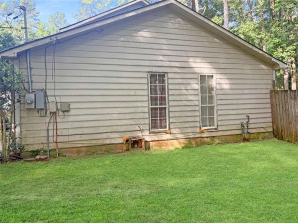 900 Cremins Rd, Lawrenceville, GA 30046